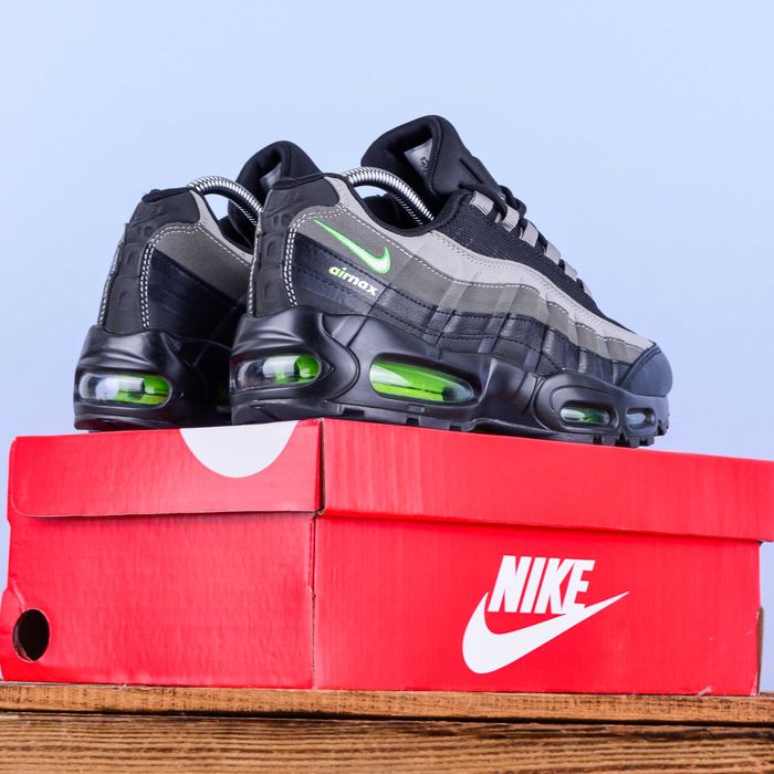 (2008) Чоловічі Кросівки Nike Air Max 95 чорні з салатовим і сірим