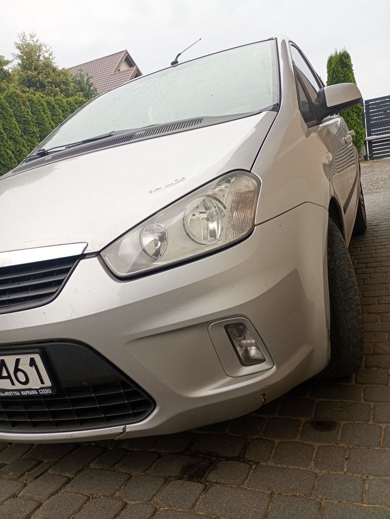 Ford C-Max w bogatej wersji