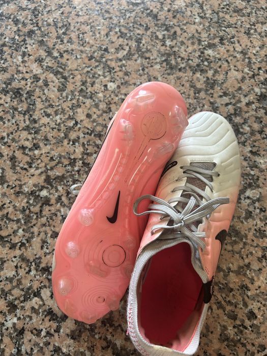 Chuteiras profissionais Tiempo 10 Elite Rosa