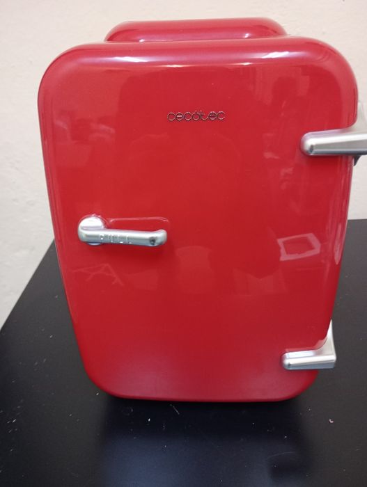 Mini lodówka turystyczna