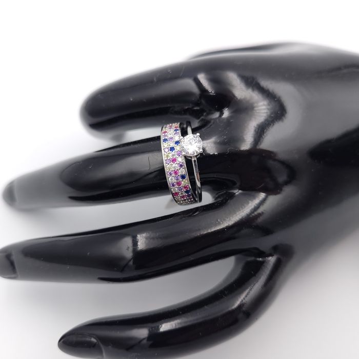 Srebrny pierścionek pr 925 z cyrkoniami kolor