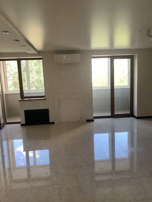 Продам 3-х к.кв 90 м.кв 3/9 в новом жилом доме пр.Тракторостроителей