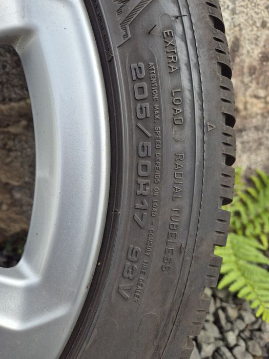 Alufelgi Zimowe 205/50 R17 Audi 5x112 Dunlop 8mm Oryginał