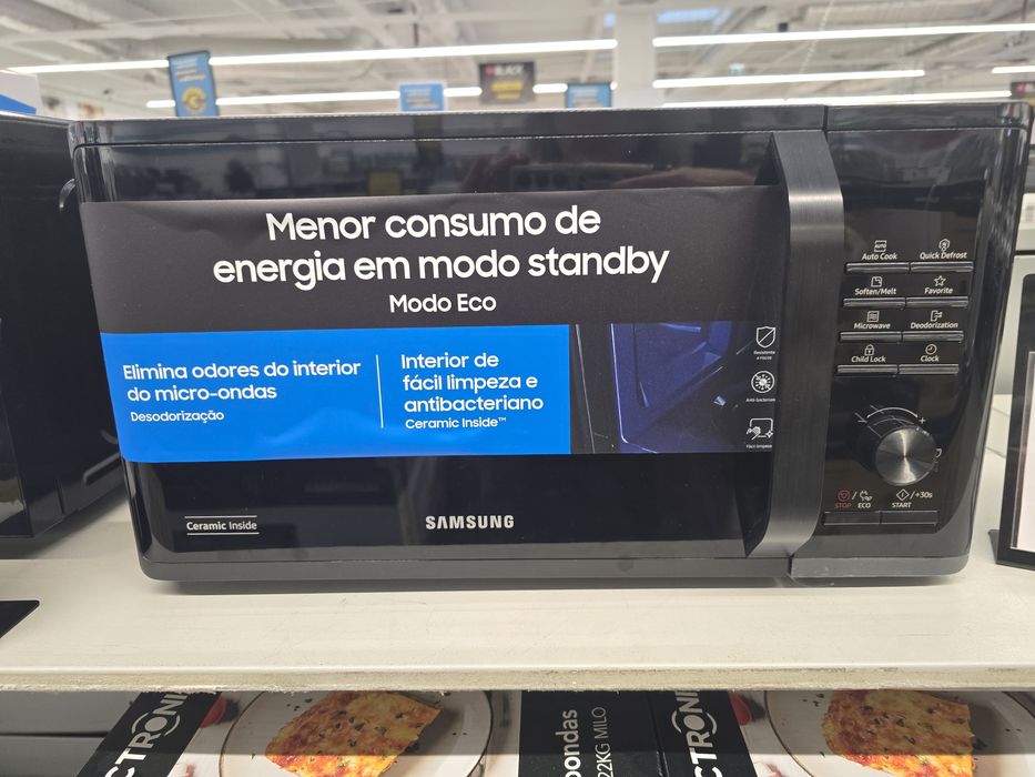 Microondas com grelhador cozinha