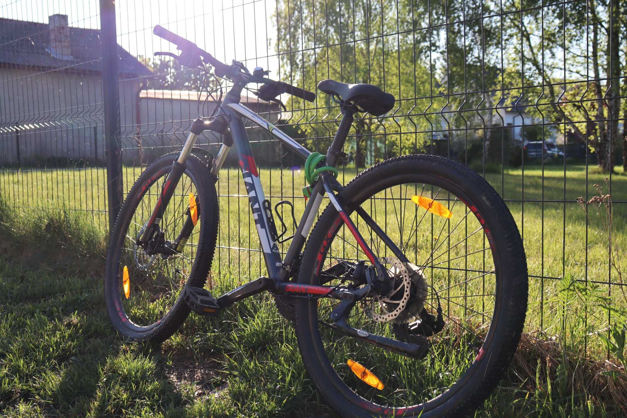 Rower górski GIANT ATX, koła 27.5