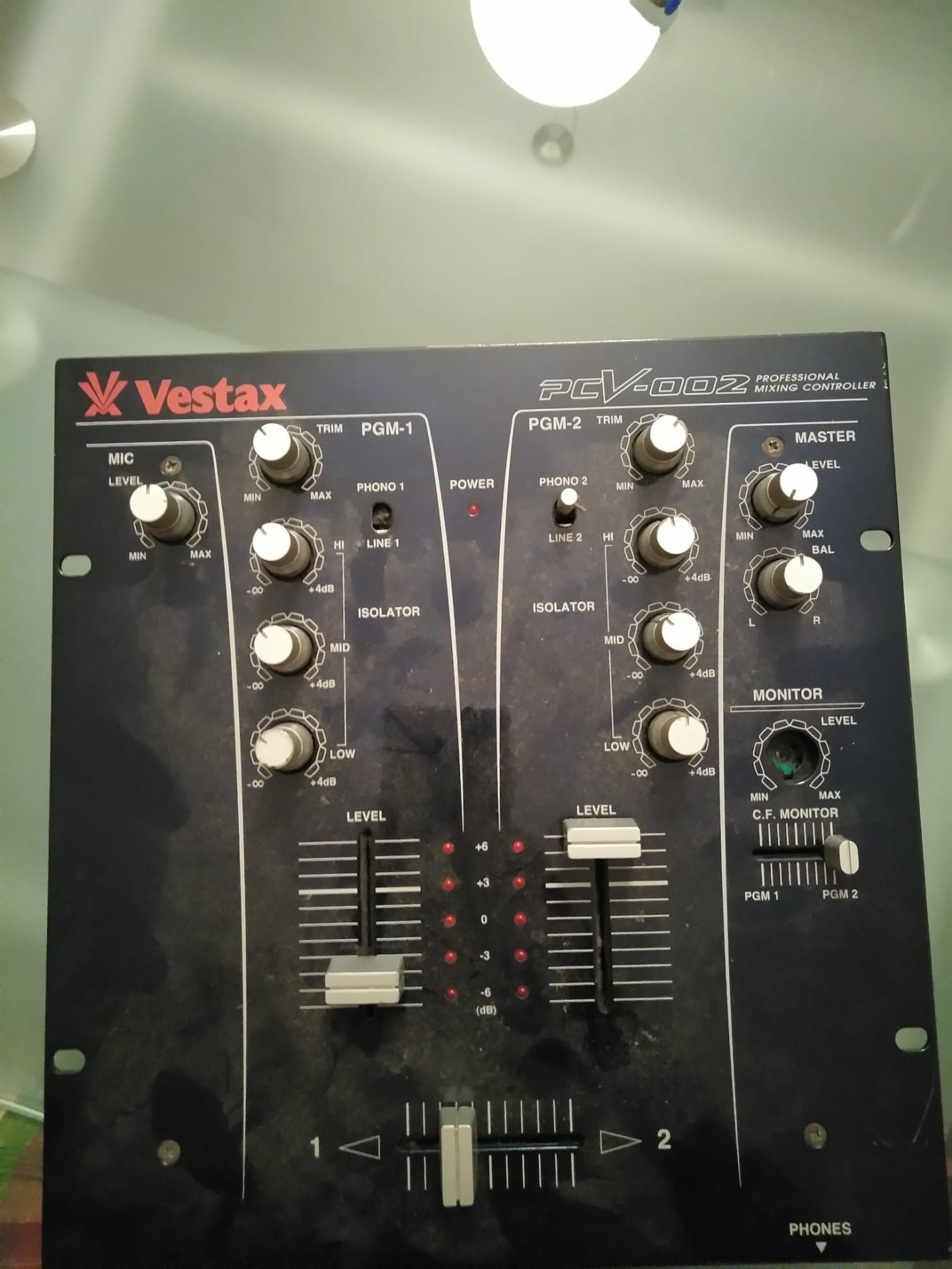 Mesa vestax PC 002