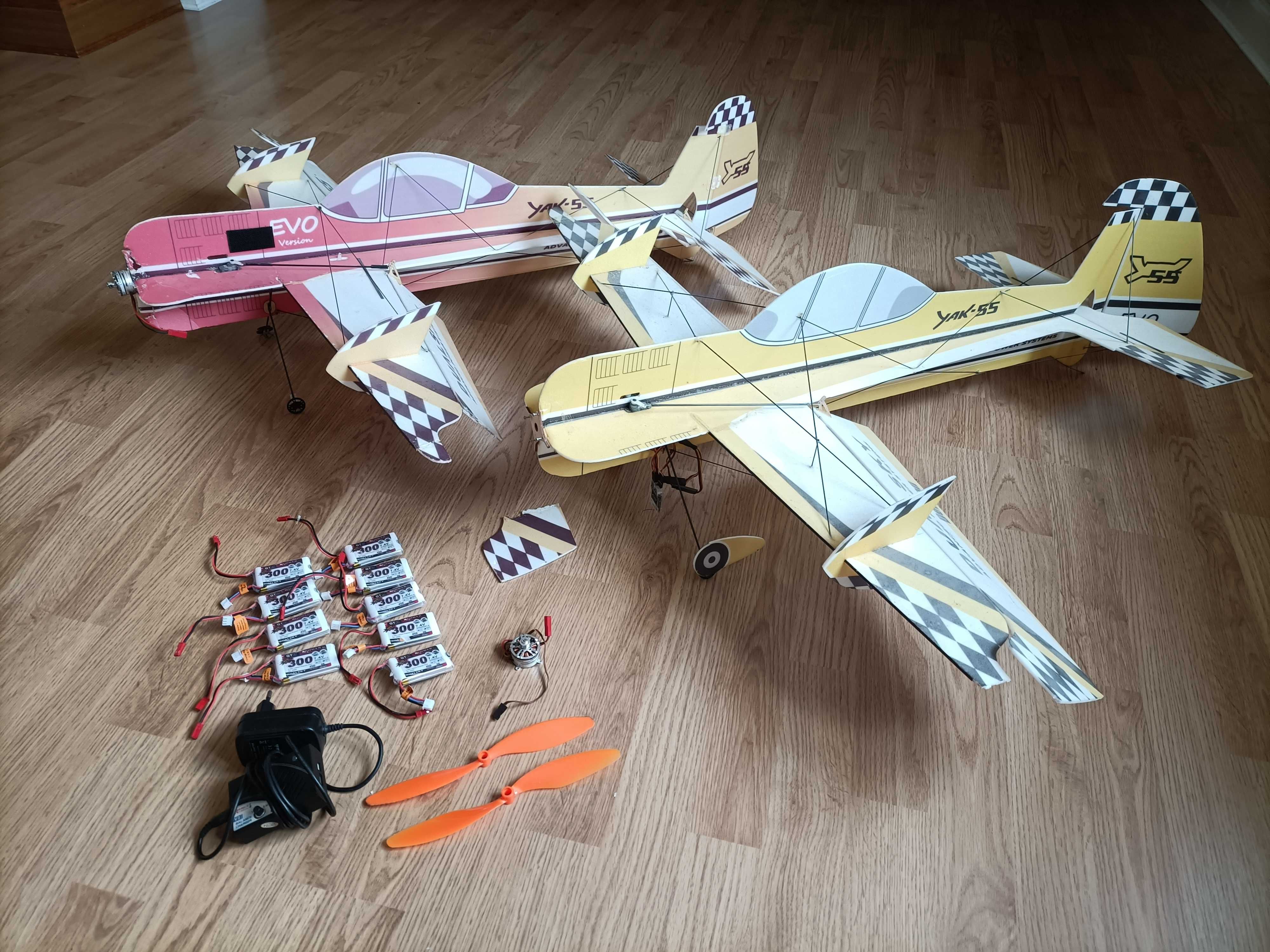 Samolot RC Yak 55 2 sztuki Odbiorniki Futaba FAST Model 3D
