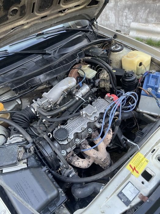 Продам запчастини на опель вектра.