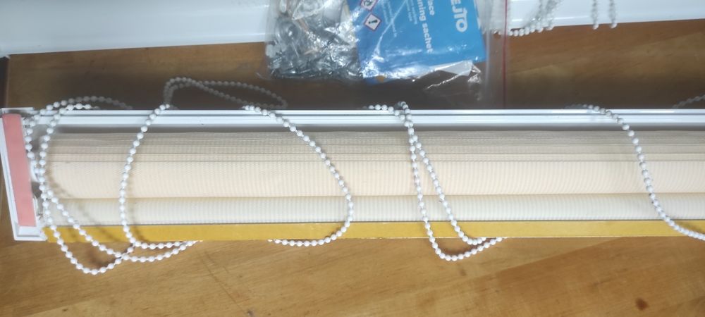 Nowa  kasetowa roleta dzień -noc 52/130 ecru