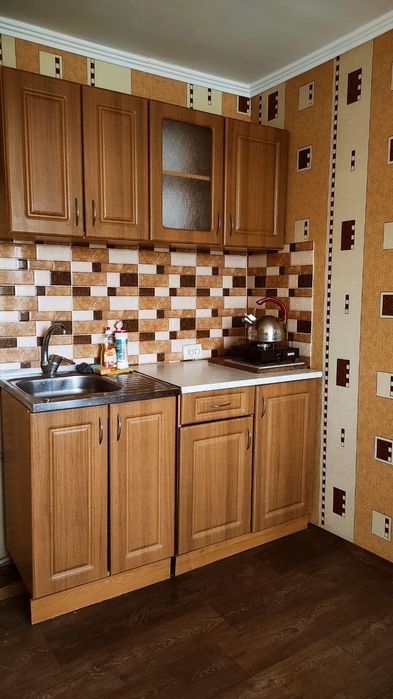 Сдам посут 1к кв . Закрытый двор.Есть зона барбекю. Свободна