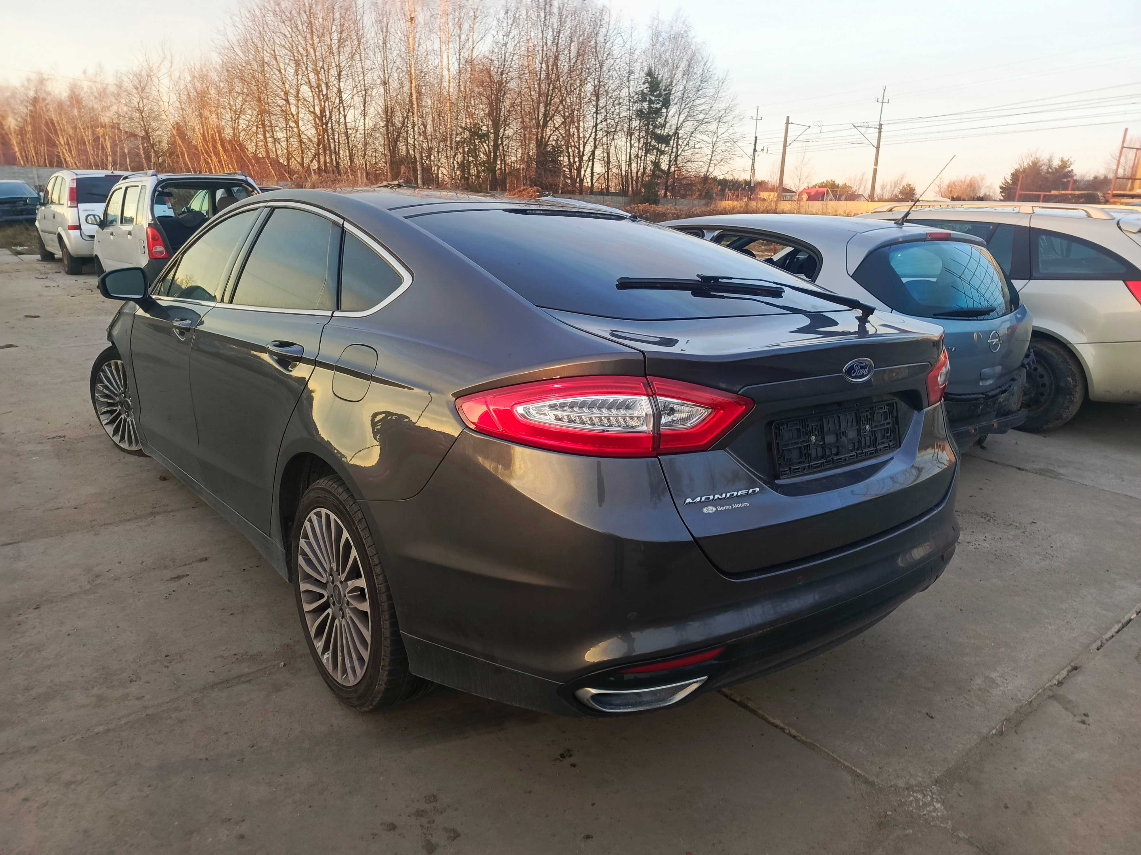 Ford Mondeo MK5 Hatchback Lampa Klapa Zderzak Drzwi Lak. BA7