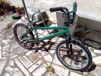 Bmx quadro e restantes peças Possibilidade de entrega