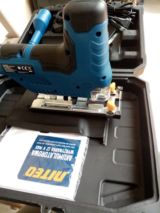 Akumulatorowa wyrzynarka z ładowarką+akumulator+walizka Nowa okazja