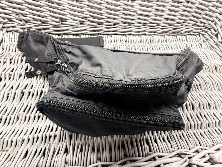 Saszetka Biodrowa Nerka Turystyczna Targowa czarna duża