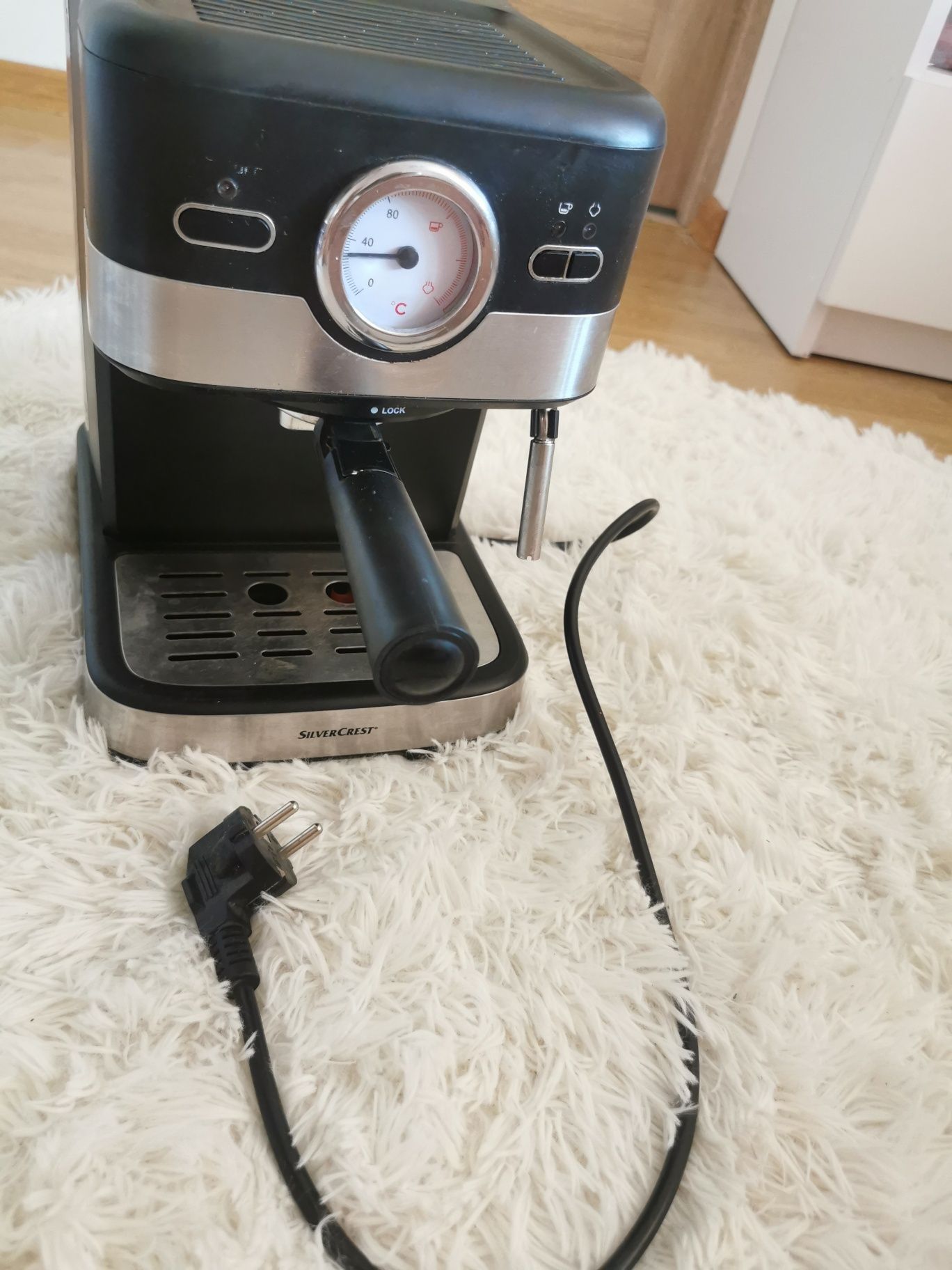 Ekspres kolbowy SilverCrest SEM 1050 B3 ciśnieniowy