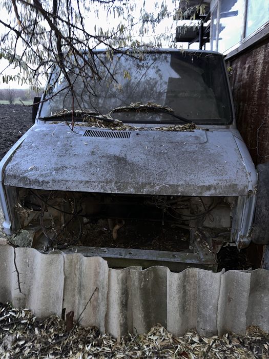 Peugeout J5 1990 року