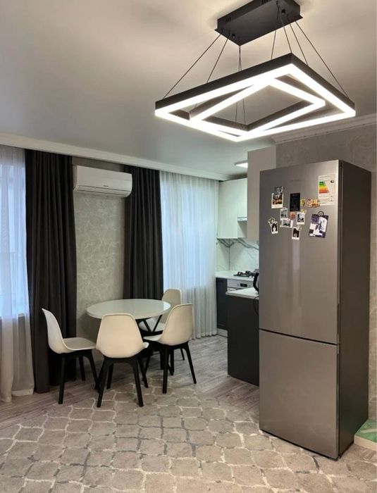 Продається затишна квартира на вул. Пасічна