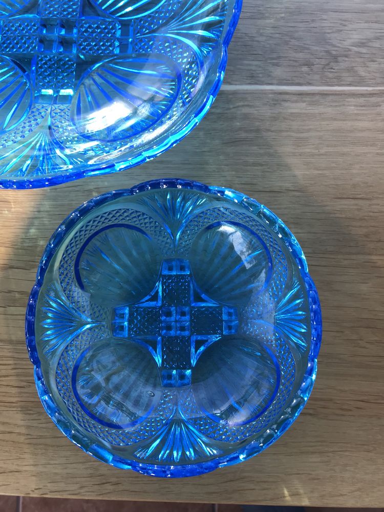 Patera misa miska miseczki verre brillant turkusowe niebieskie szklo