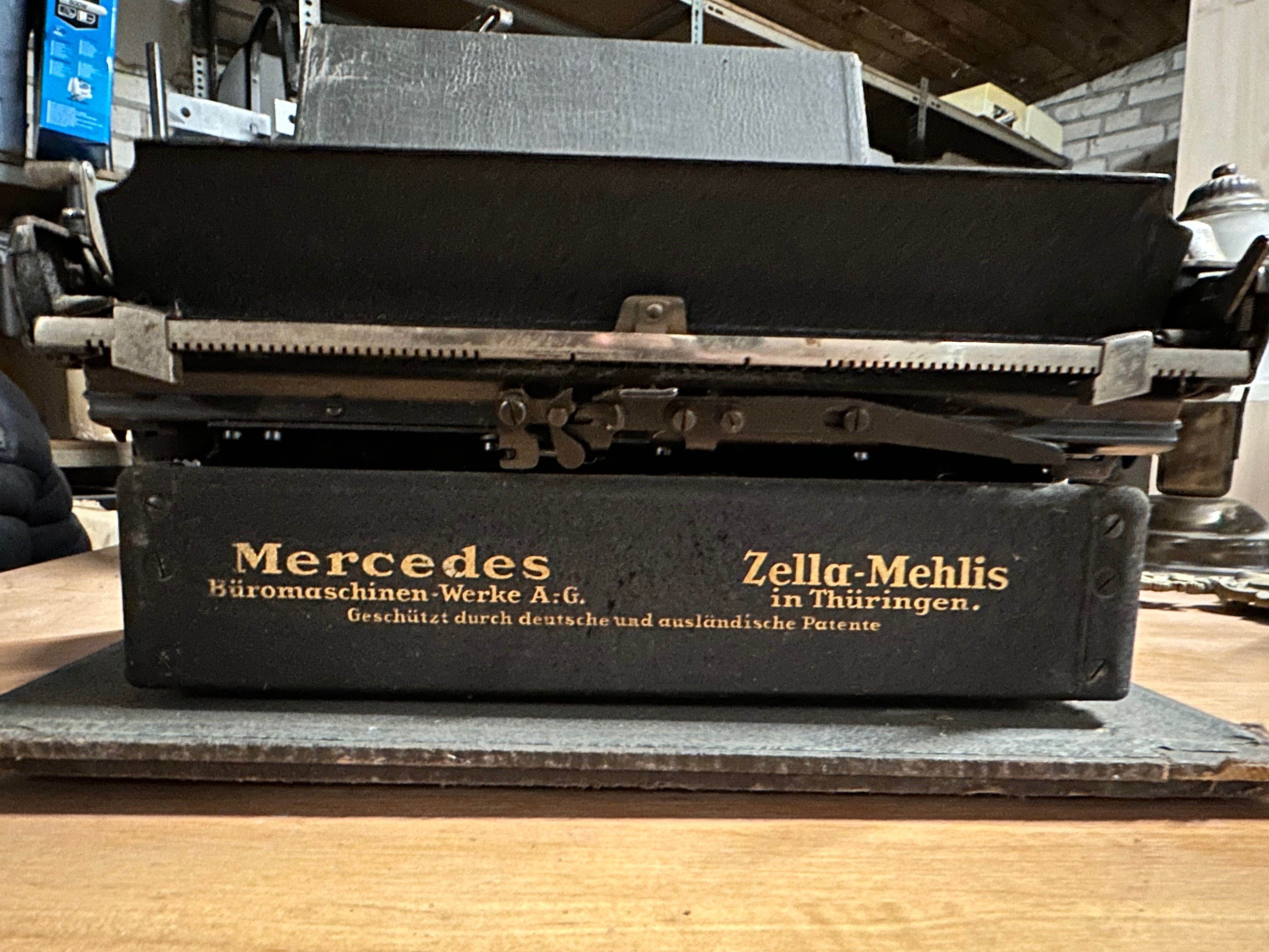 Maszyna do pisania Mercedes Prima