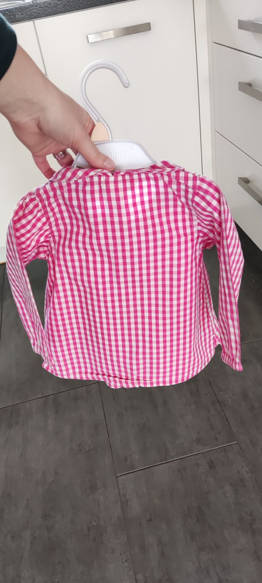 Śliczna koszula H&M Hello Kitty, rozmiar 74 (6-9 miesięcy).