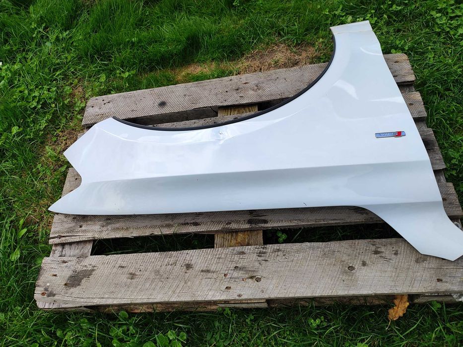 Audi Q5 błotnik przód przedni LS9R