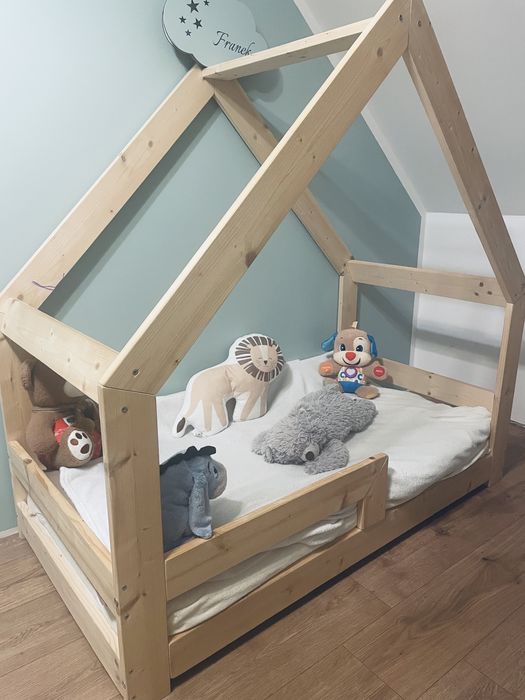 Łóżko dziecięce Domek 70x140 drewniane stelaż materac Gratis