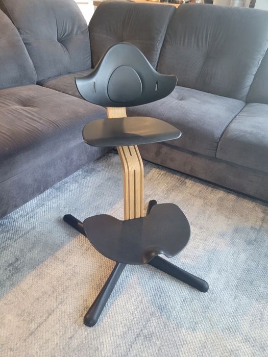 Krzesło Nomi - dąb/czarny