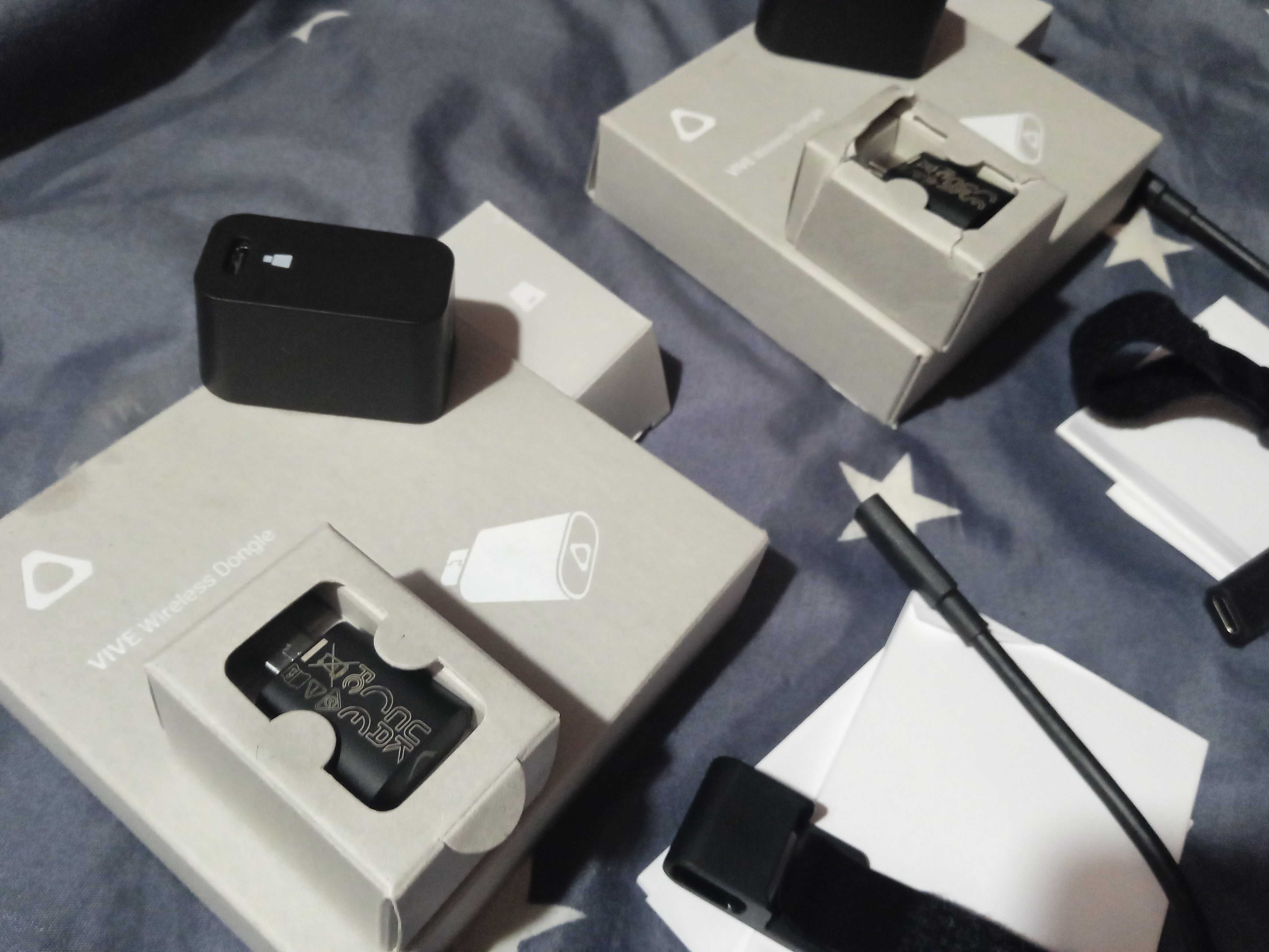 HTC VIVE Ultimate Tracker Dongle
