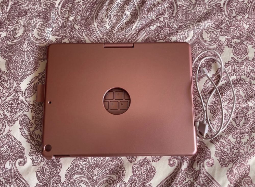Keyboard case rosa gold para ipad