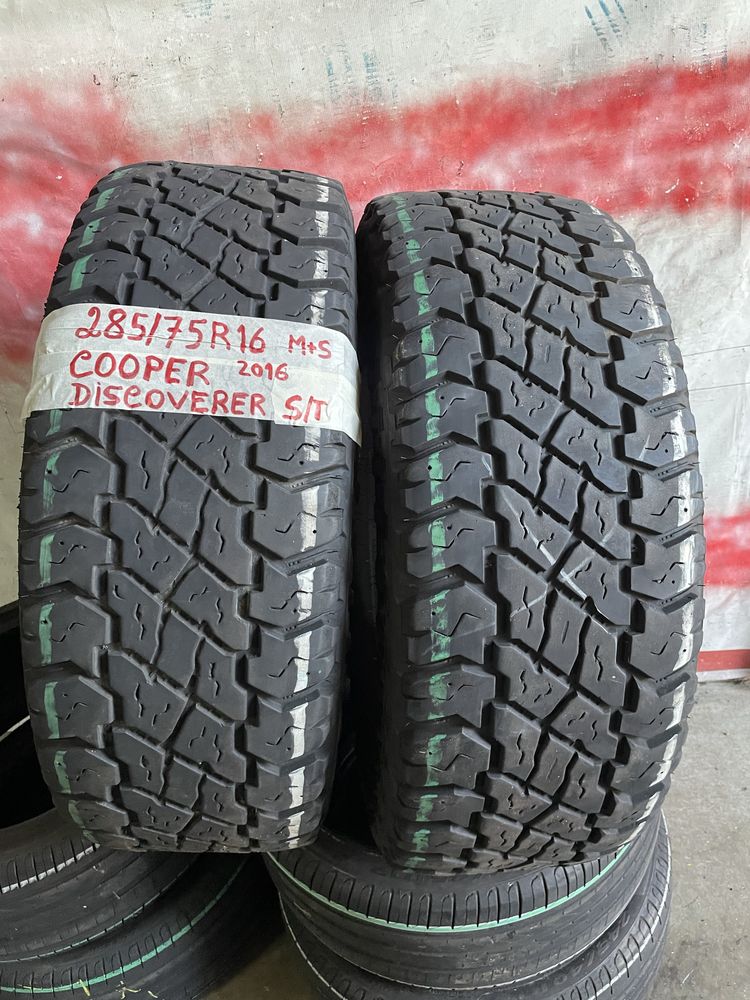 2 Pneus 285/75/16 Cooper impecaveis