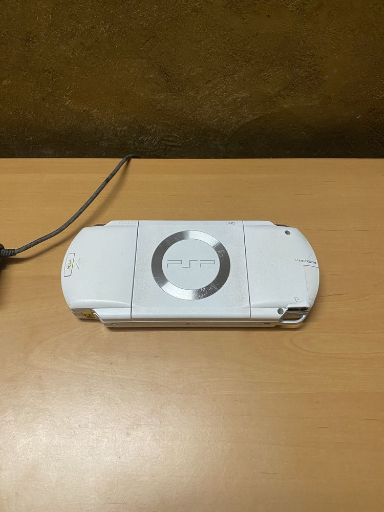 PSP E-1004 branca original com carregador