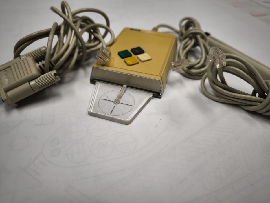 Mesa Digitalizadora GTCO Sketch Master.