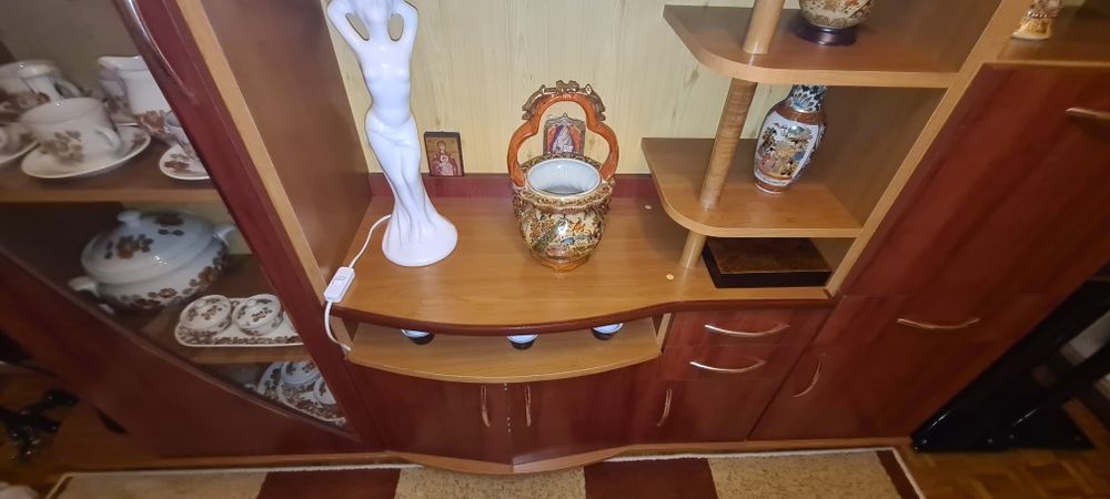 Kredens, witryna, witrynka - stan idealny.