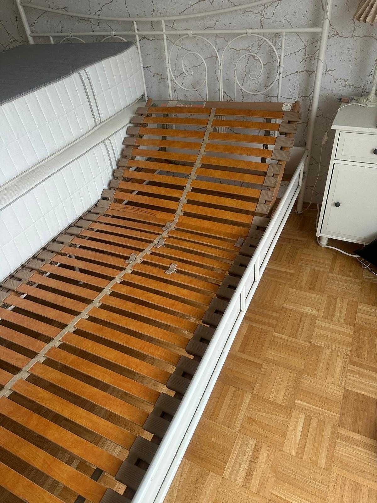 Cama de Ferro Trabalhado com 2 Colchões Indivi. e Estrados Articulados
