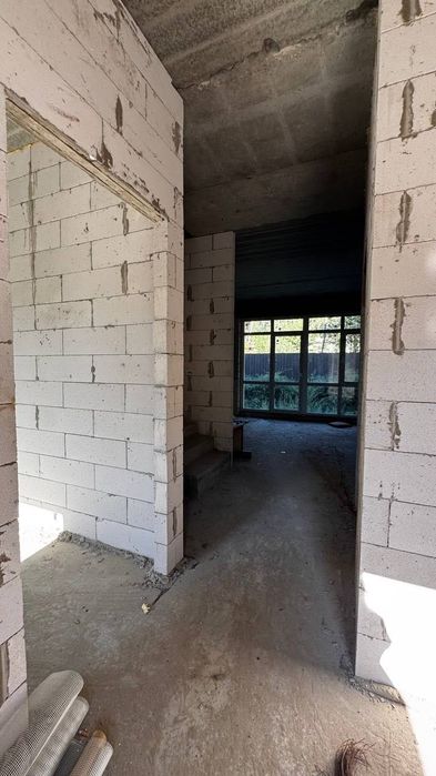 Акція! Дуплекс у Бучі -85000$. Газ, балкон, тераса, власний дворик.