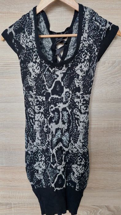 Sweterek na krótki rękaw roz. M