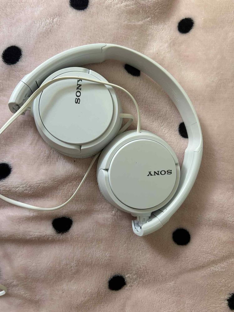 słuchawki sony białe