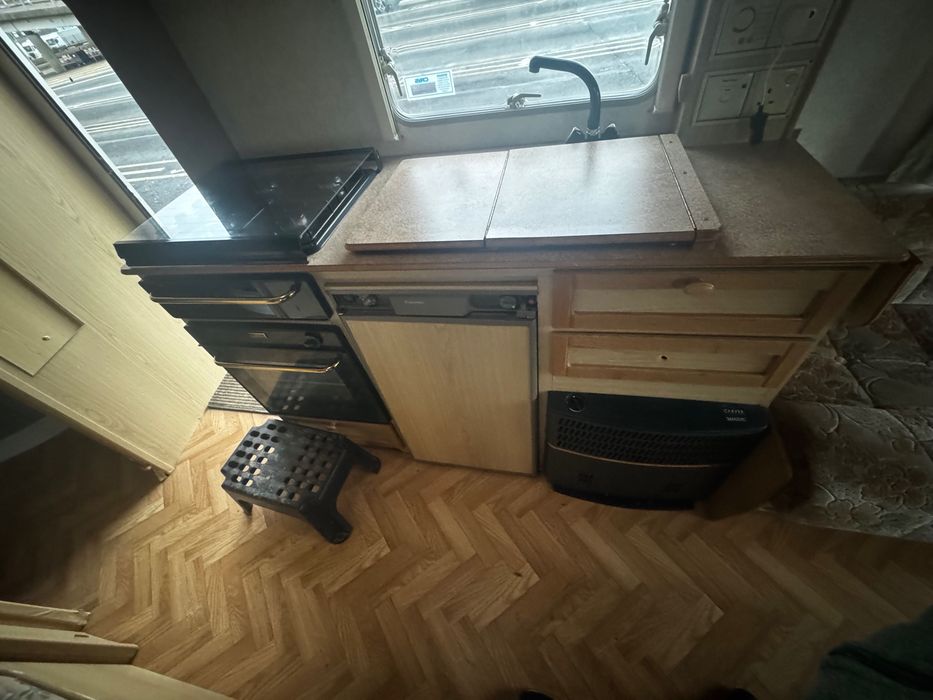 Caravana Sterling ecless 4 camas ano1999com panel solar