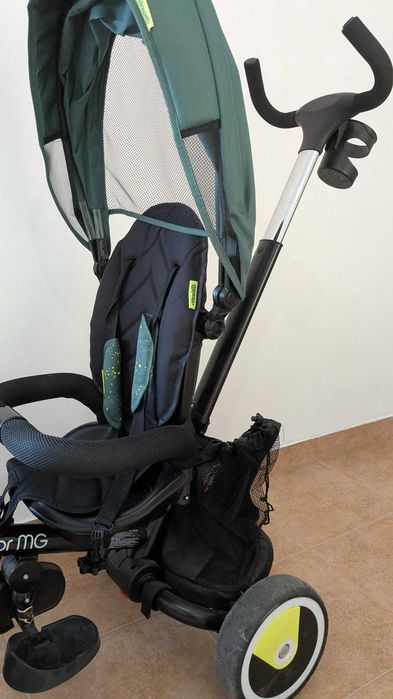 Triciclo para bebé Chipolino Vector MG com Capota