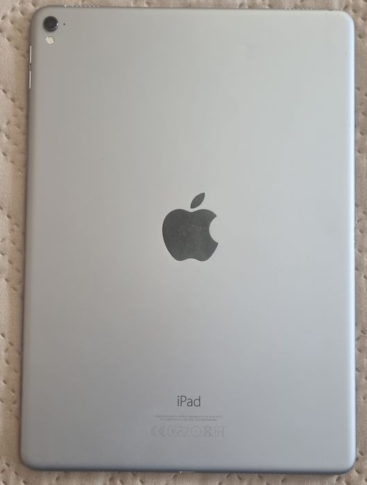 Ipad pro A1673 9.7