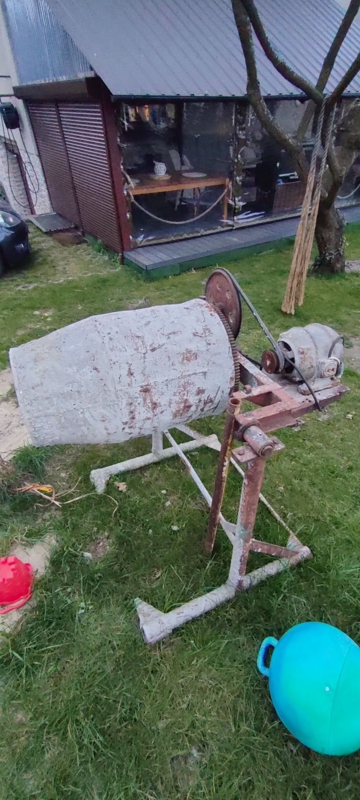 Betoniarka  110l
