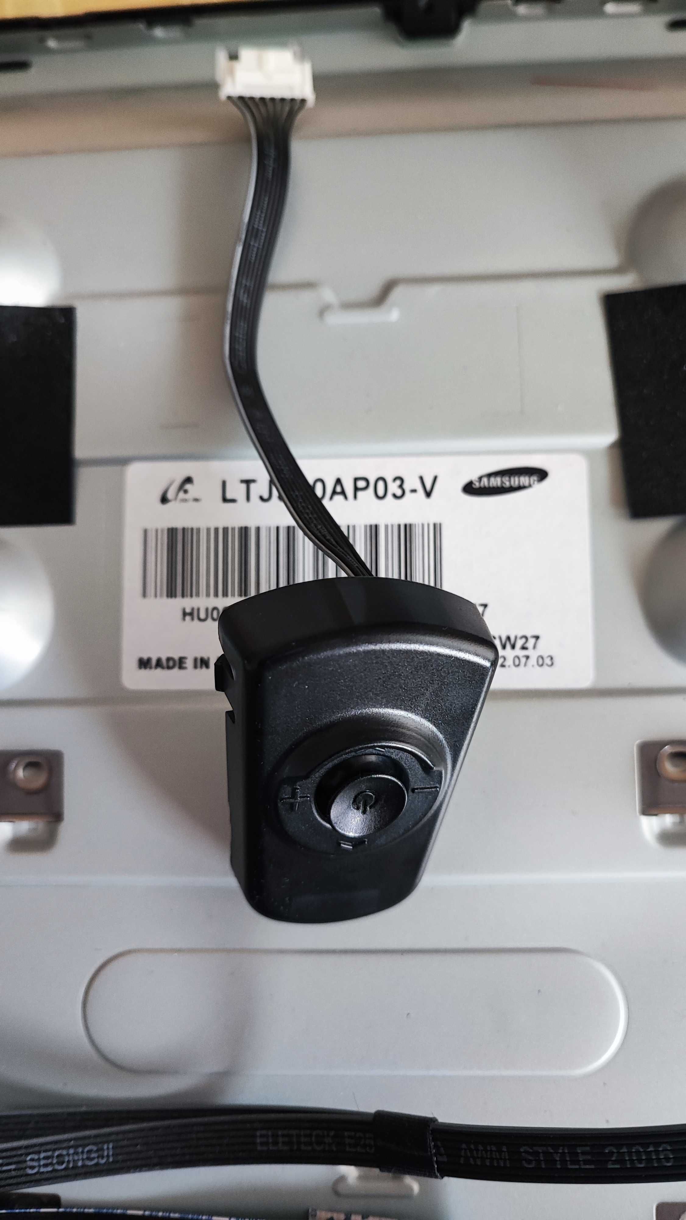 Tv Samsung UE32EH4000 para peças/reparar.