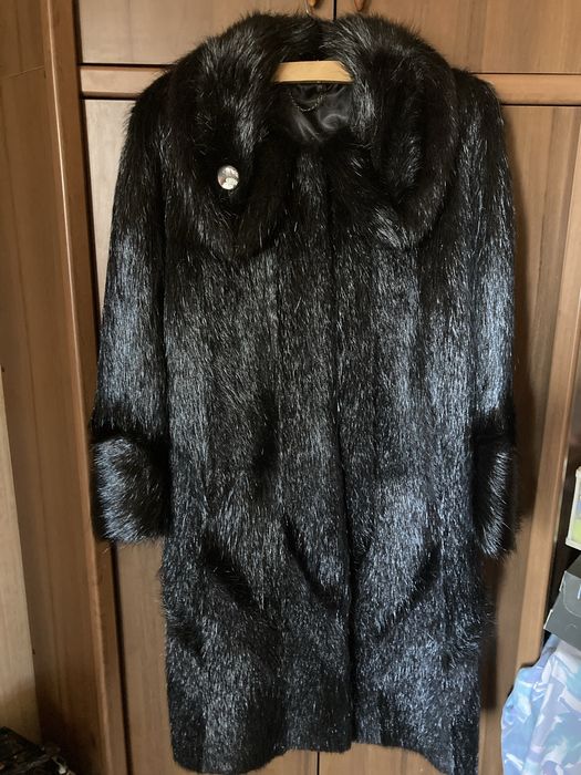 Продам шубу из нутрии