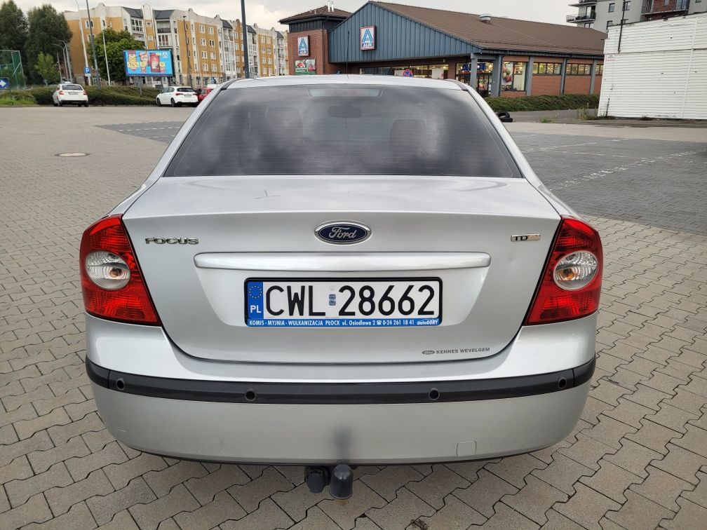 Ładny Ford Focus mk2 sedan 1.8 TDCI 115km-2005 rok-Klima-Hak-Oszczędny