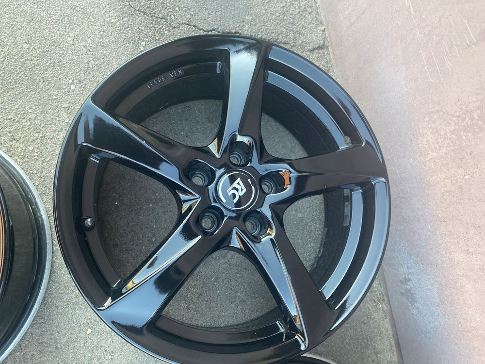 R17 5*112 et35 d66,6 VW passat, golf 5,6,7, jetta, touran