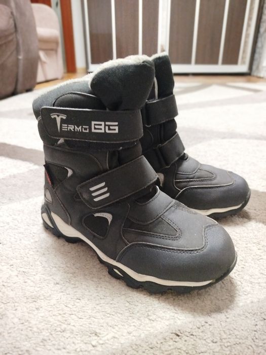 Продам зимові ботинки BG Termo
