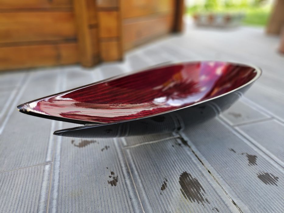 Centro de mesa preto/vermelho