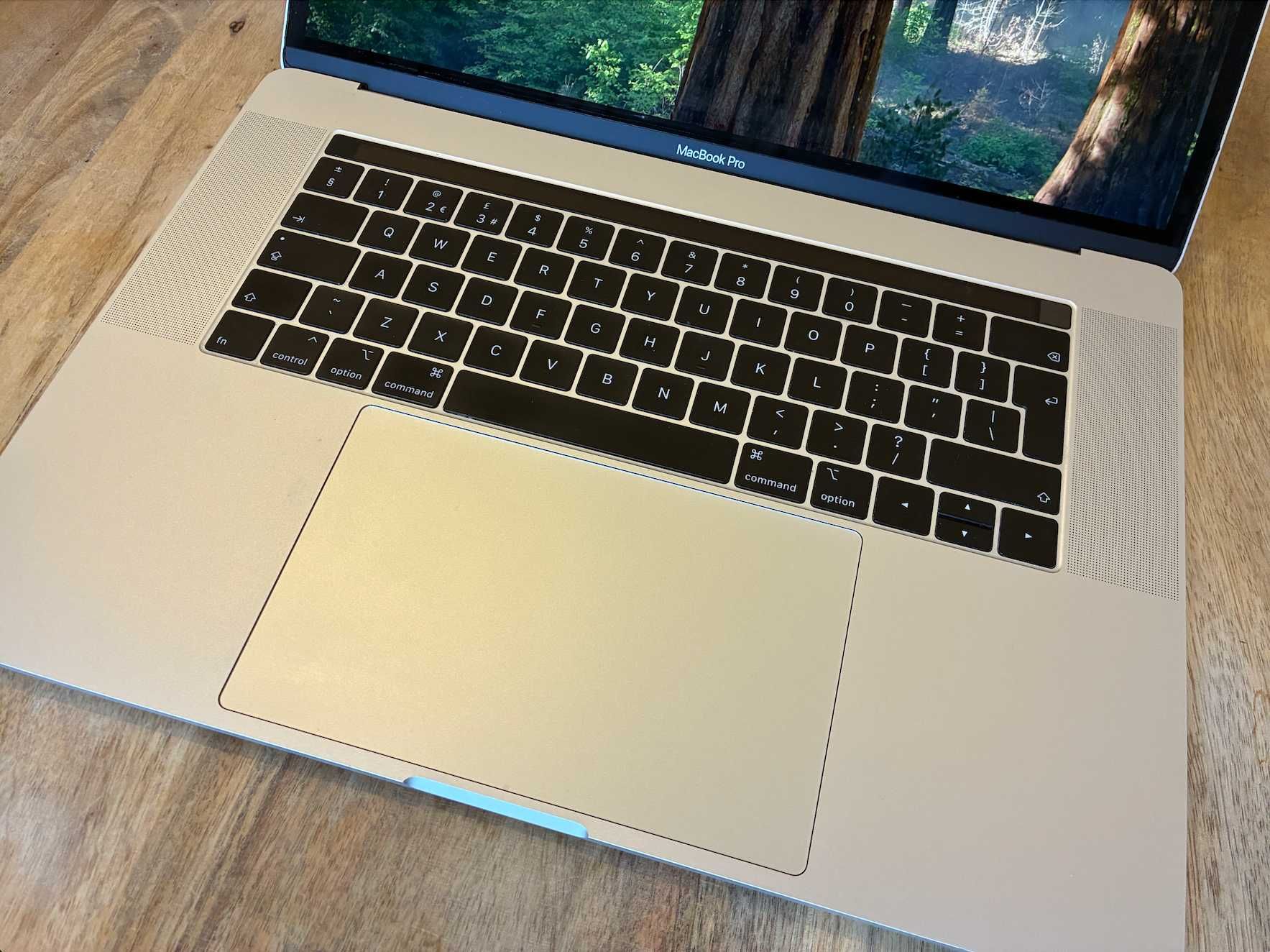 Macbook Pro 15'' 2019 (UK Keyboard)