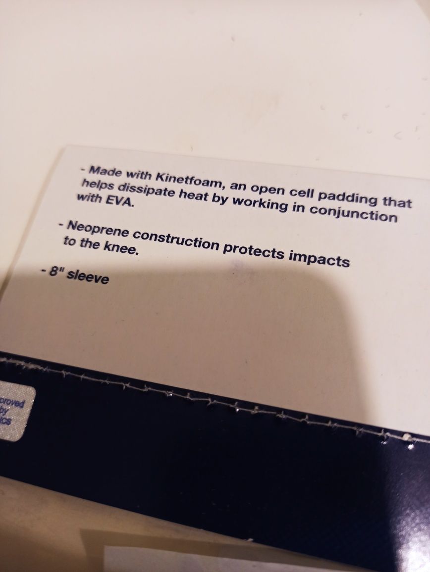 Ochraniacz na kolano Asics zapaśniczy