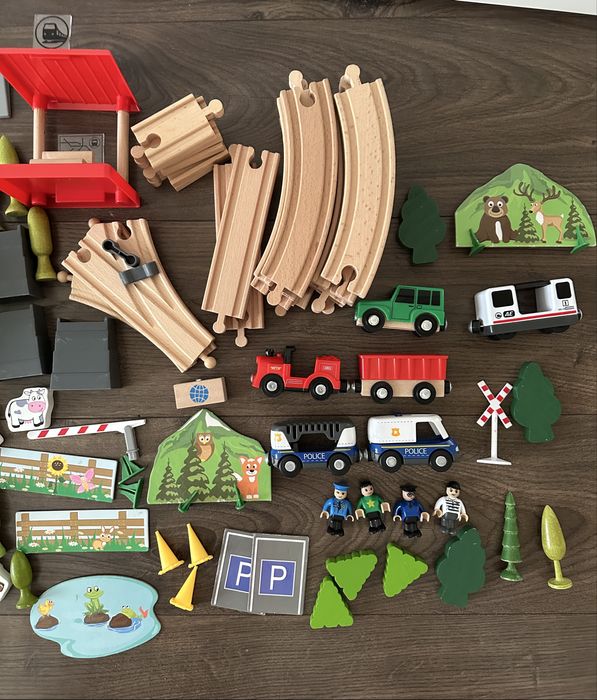 Велика залізниця, деревʼяна залізниця. Playtive 80 деталей